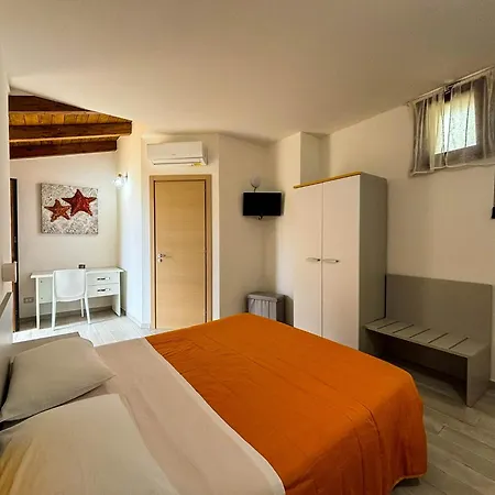 Tramonti D'Oro Bed & Breakfast Caprioli Exterior photo