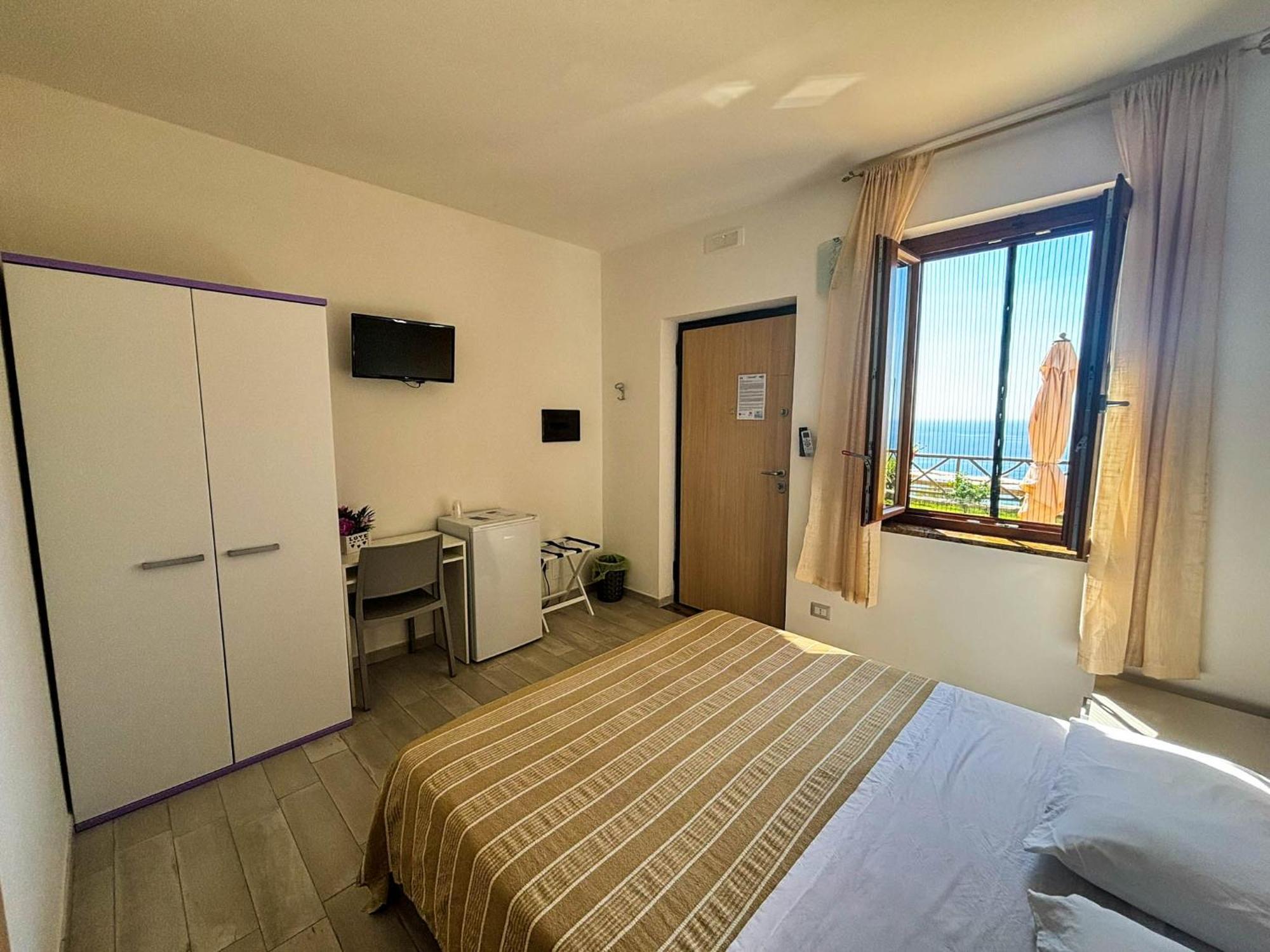 Bed and breakfast Tramonti D'oro Caprioli