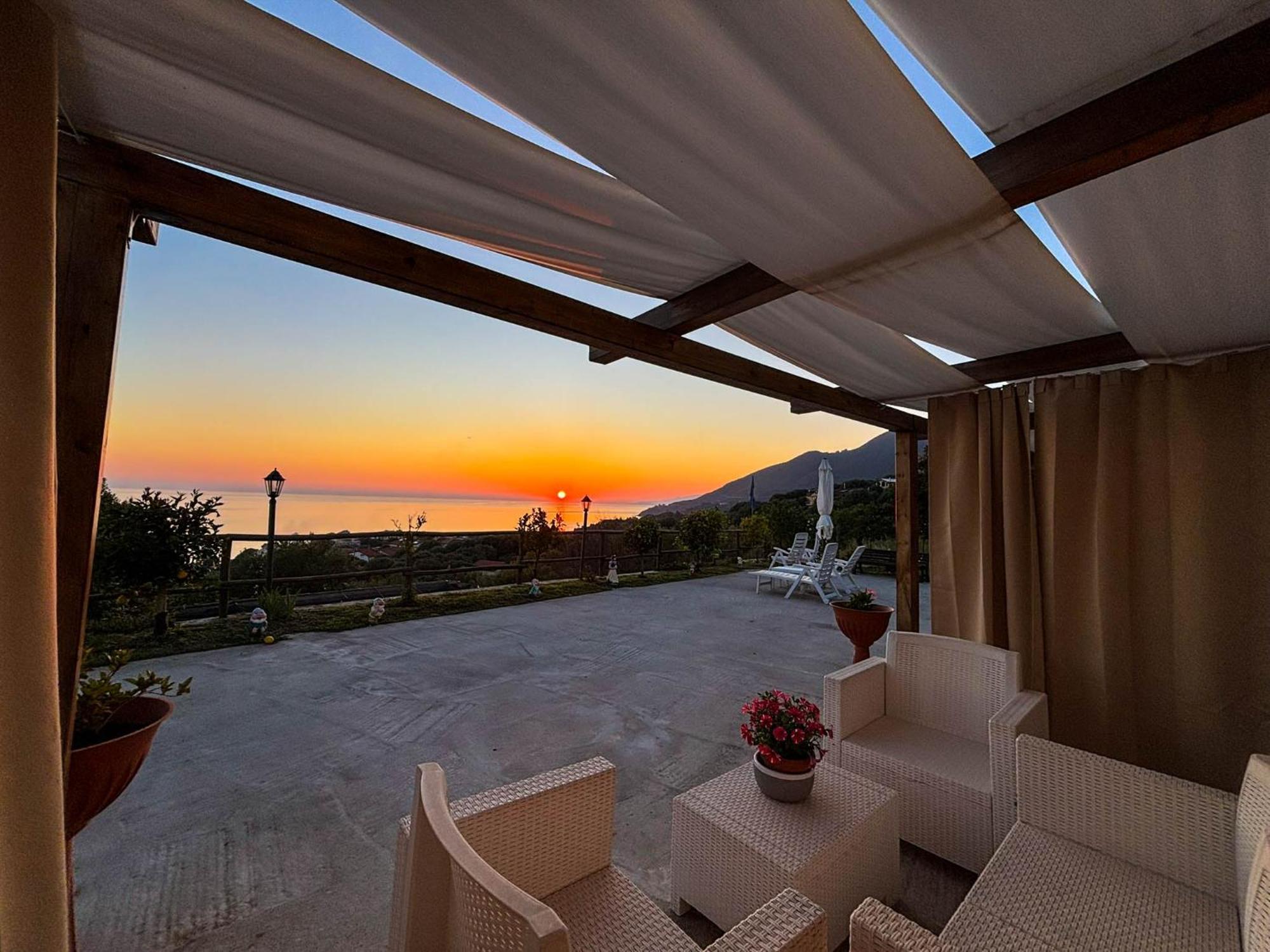 Tramonti D'oro Bed and breakfast Caprioli